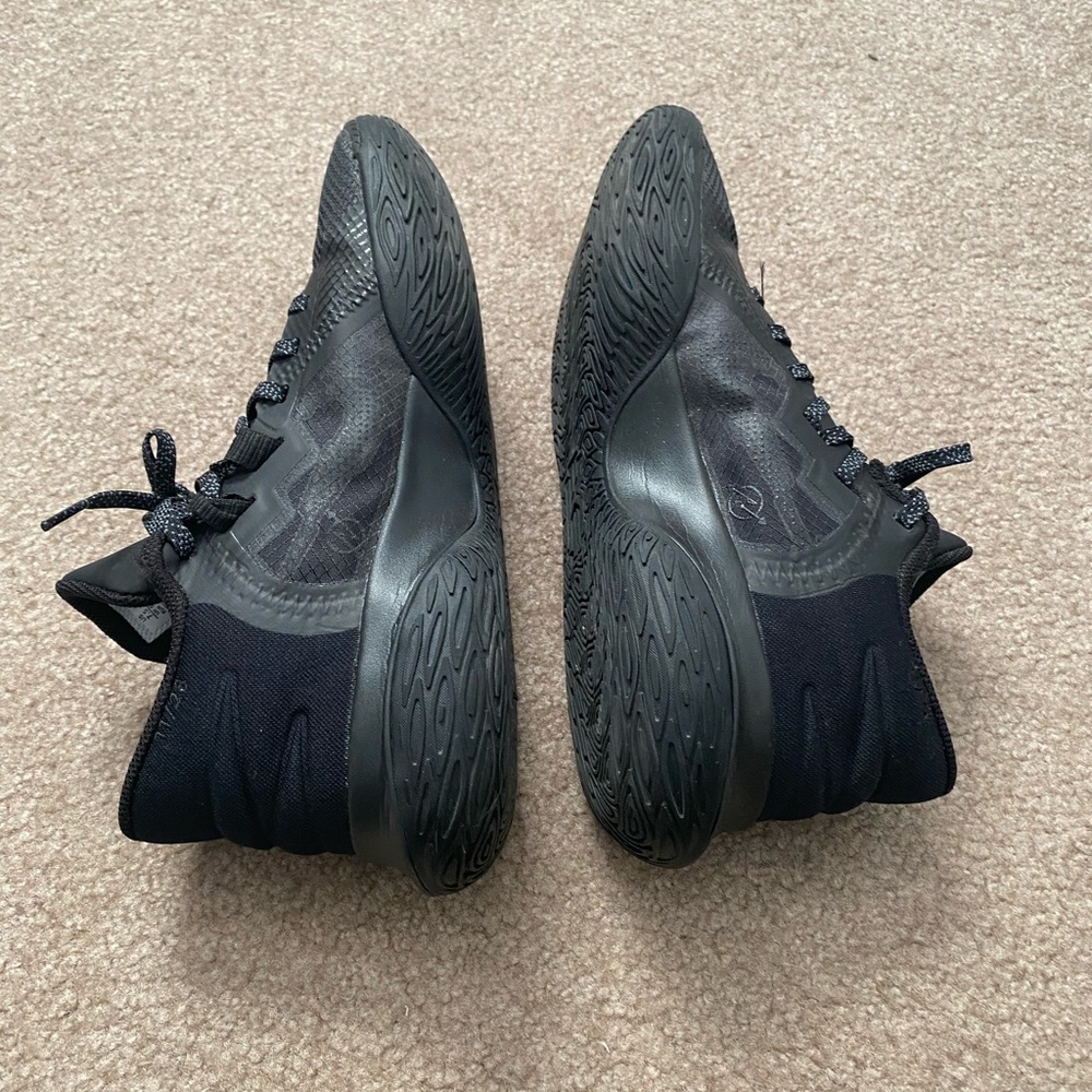 Kyrie Flytrap V - image 4